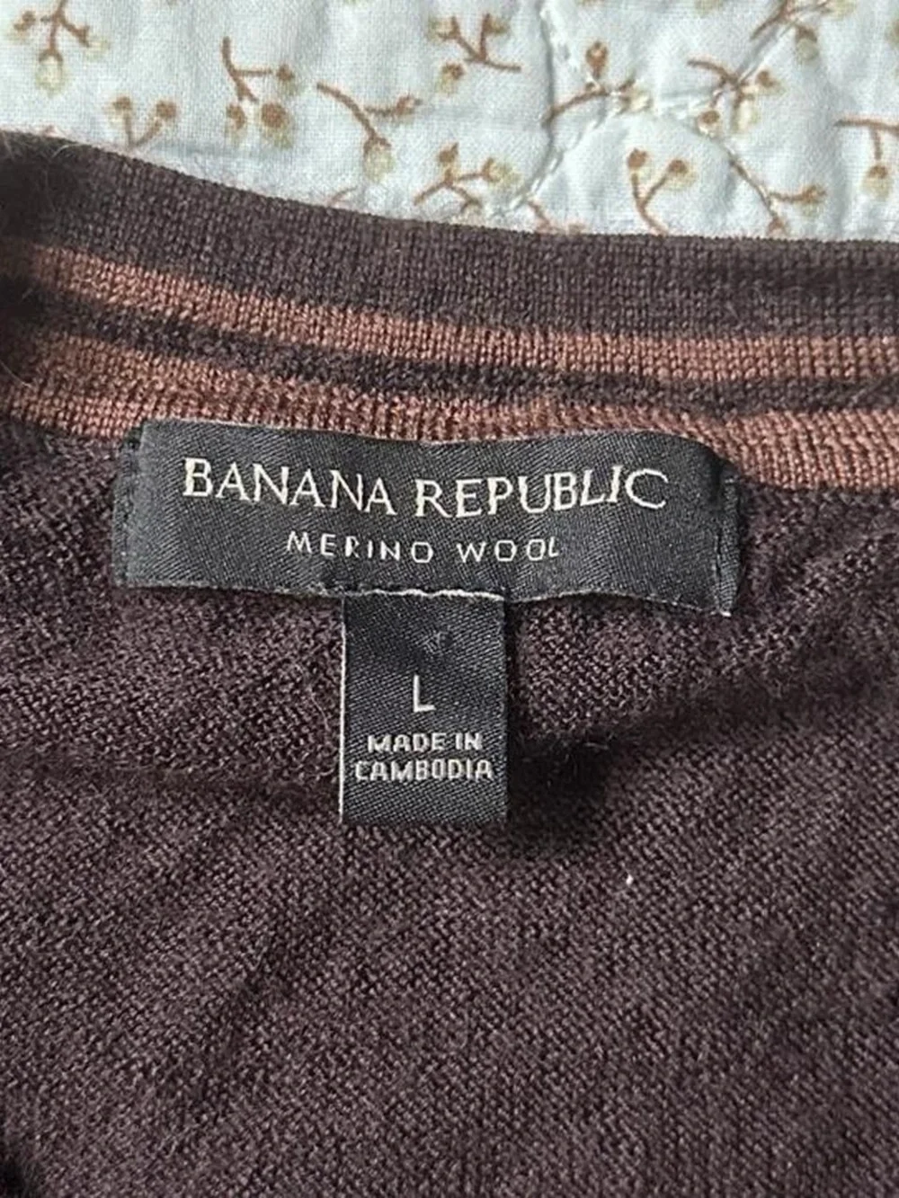 Banana Republic merino wool brown stretchy lightweight sweater